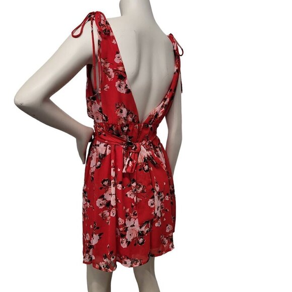 NWT Red Floral Dress Junior's by Speechless - Picture 4 of 9
